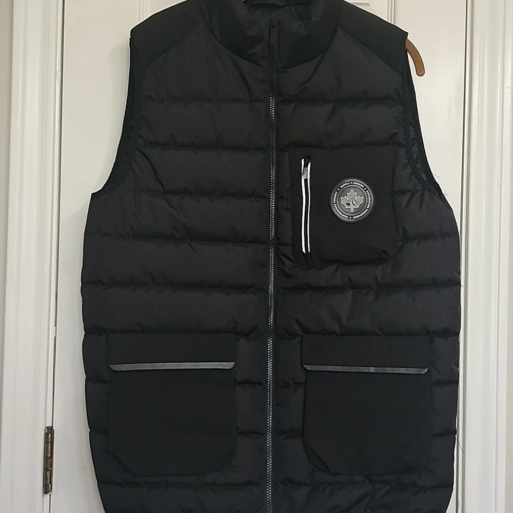 NWOT Supply & Demand Men's Puffer Vest Black Size Medium​​​